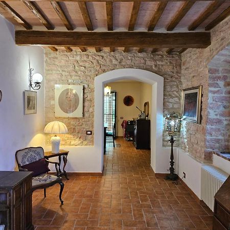 La Rosa Dei Venti - Country House Fossato di Vico エクステリア 写真