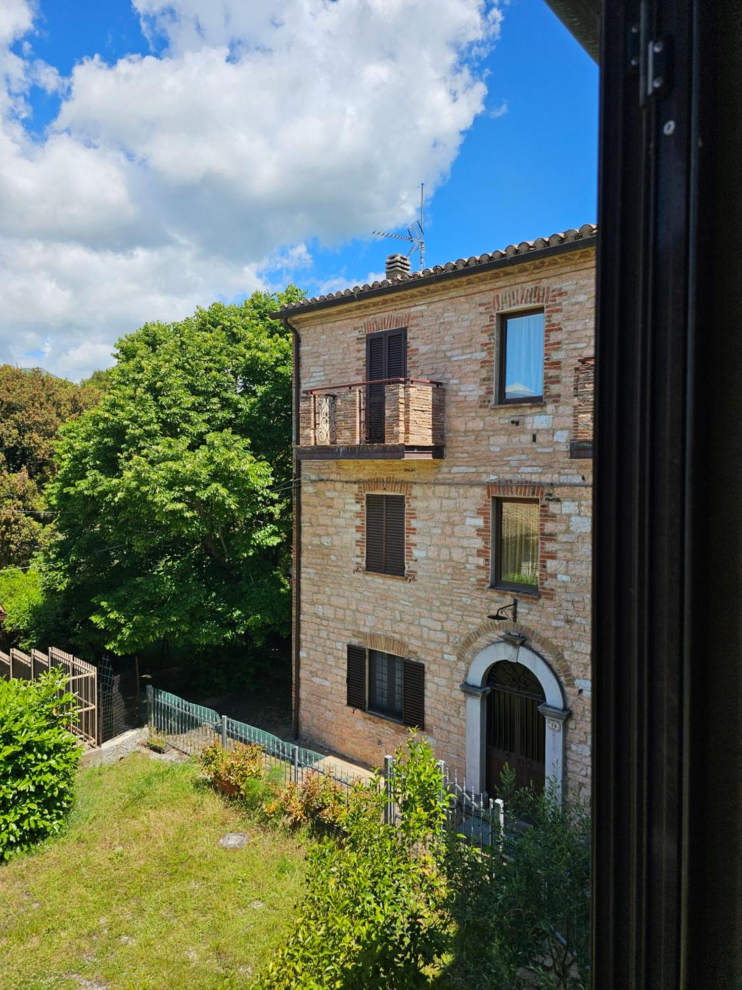 La Rosa Dei Venti - Country House Fossato di Vico エクステリア 写真