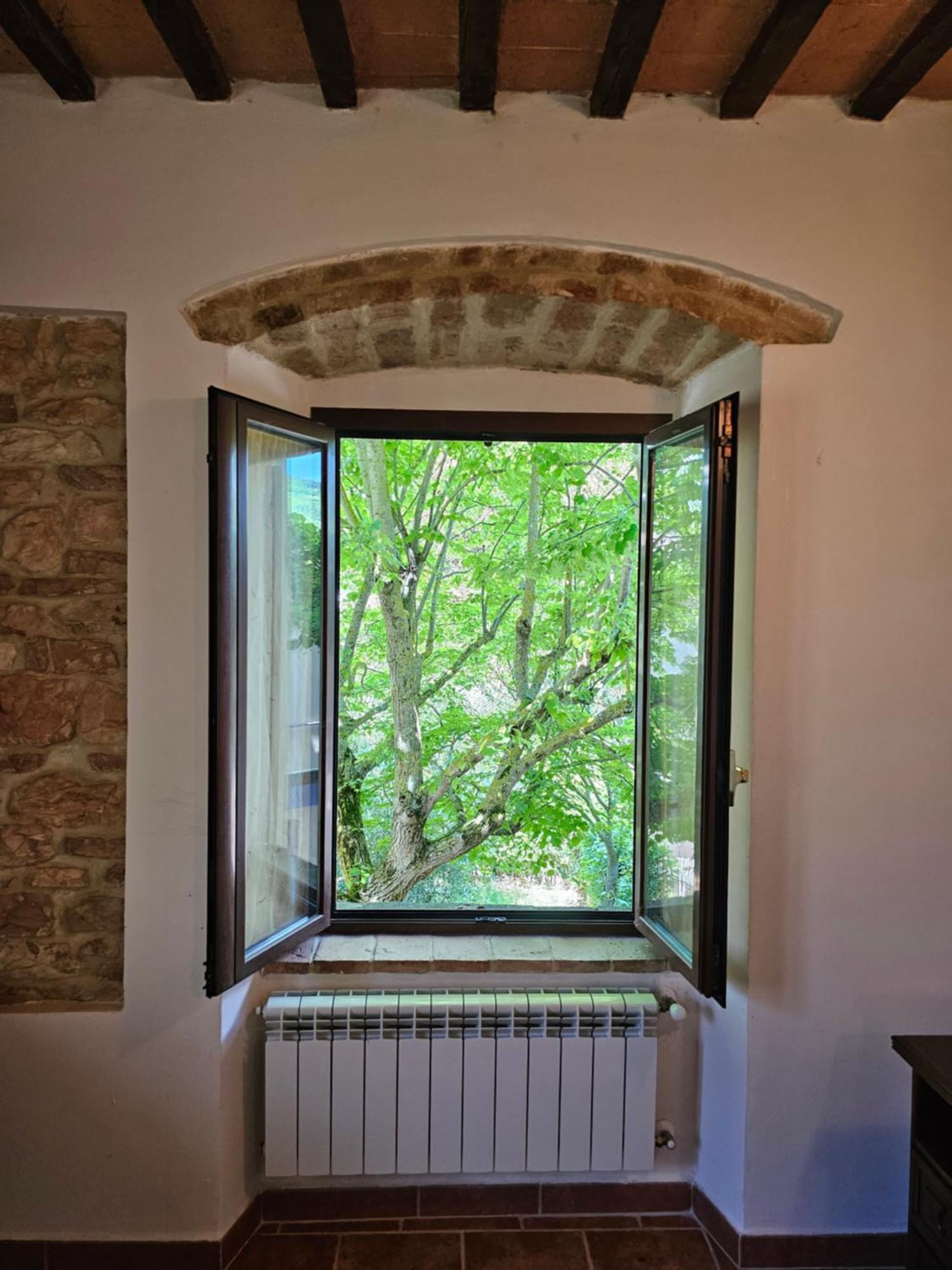 La Rosa Dei Venti - Country House Fossato di Vico エクステリア 写真
